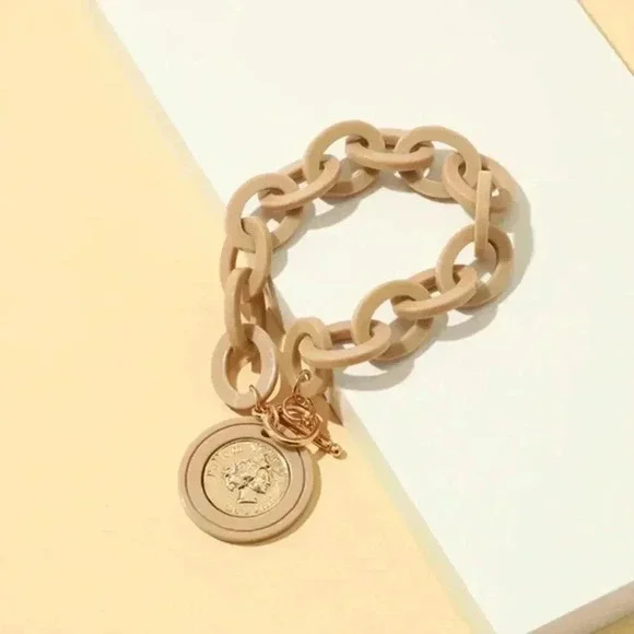 Bracelet - Picture 1 of 3